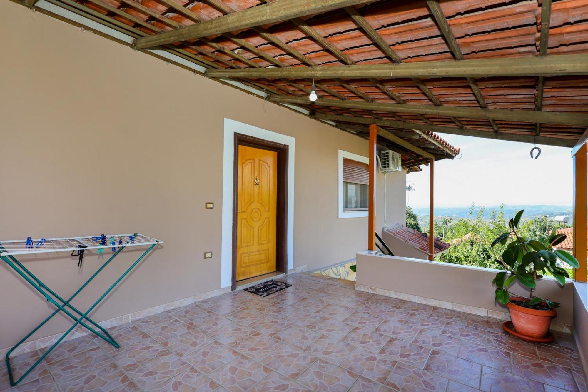 Villa Kevin Berat Exterior photo