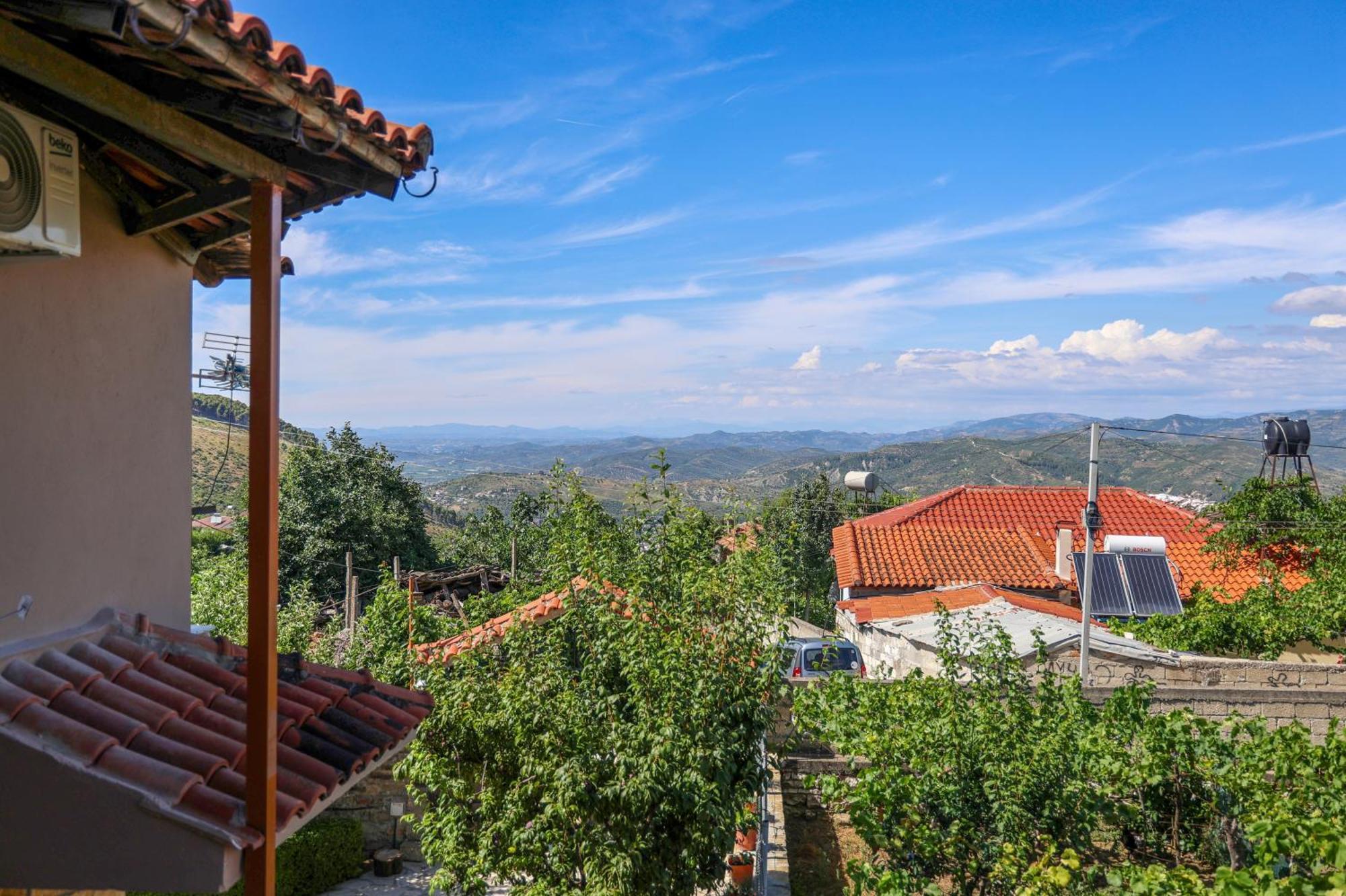 Villa Kevin Berat Exterior photo